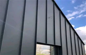 Nahradí barevný hliník barevnou ocel?